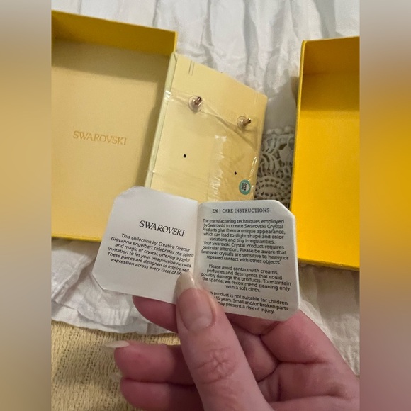 Swarovski Signum Swan Crystal & Rose Gold Elegant Dangle Earrings NWT - Picture 8 of 10